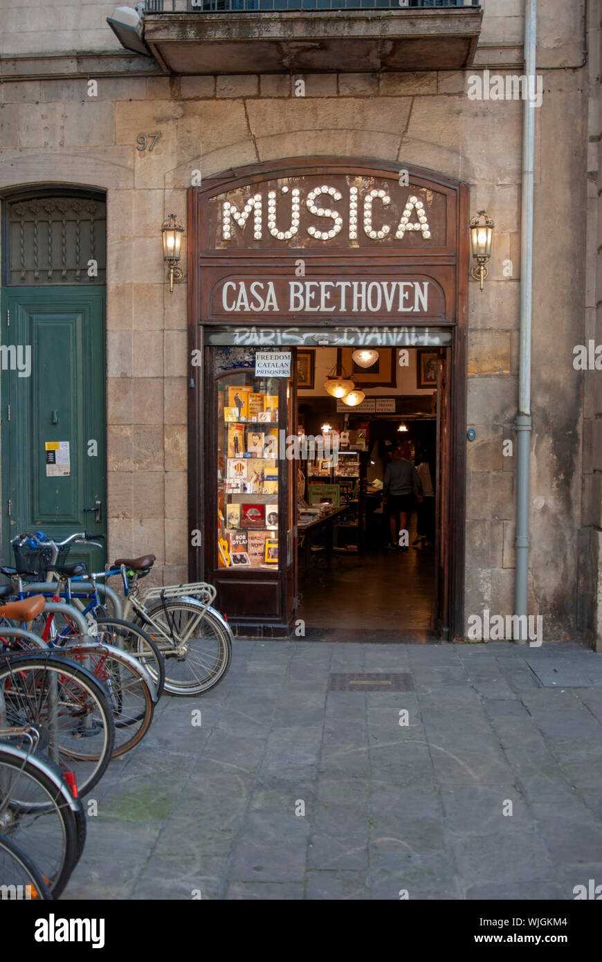 Descubre la historia y el encanto de Casa Beethoven Barcelona España